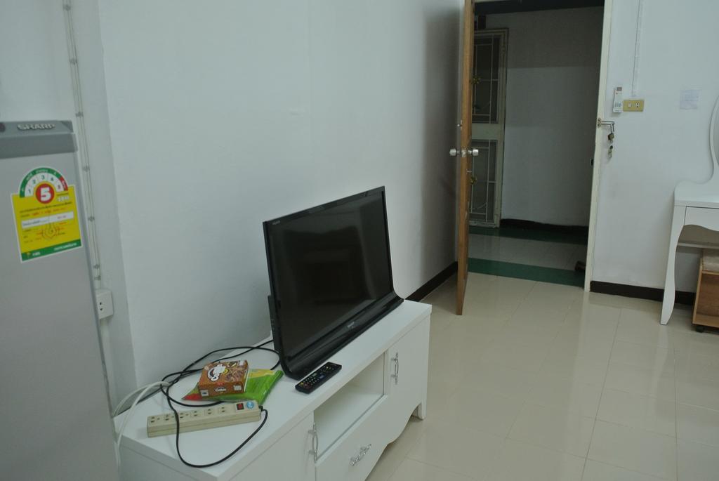 Comfy Studio Hotel Ban Khlong Nang Li Room photo